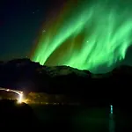 Lofoten Glamping Dome Luxe tent *