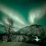 Lofoten Glamping Dome