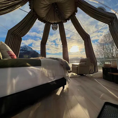 Lofoten Glampingdome Lyxtält