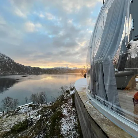 Lofoten Glamping Dome Luksustelt Myrland