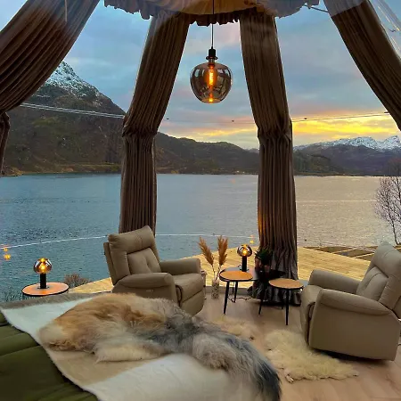 Lofoten Glampingdome Luxury tent
