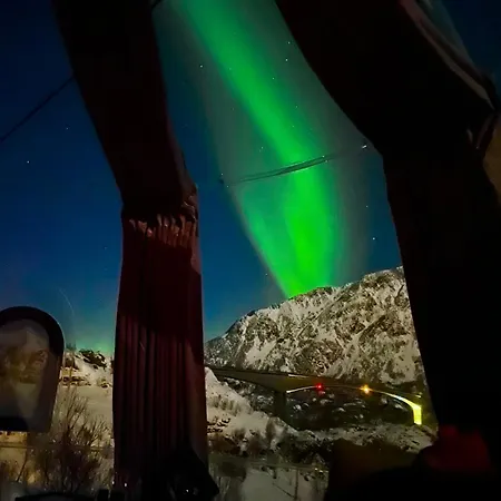 Luxury tent Lofoten Glampingdome *