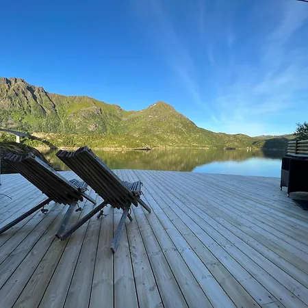 Роскошный шатер Lofoten Glampingdome Myrland