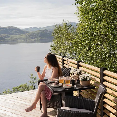 Lofoten Glampingdome Luxury tent