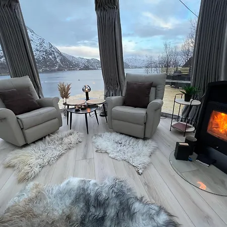 Роскошный шатер Lofoten Glampingdome *