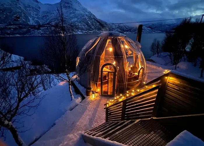 Lofoten Glamping Dome Lyxtält
