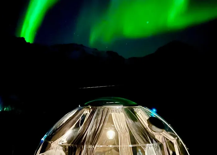 Luxury tent Lofoten Glampingdome