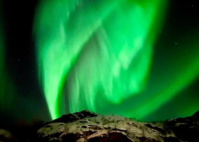 Luxury tent Lofoten Glampingdome