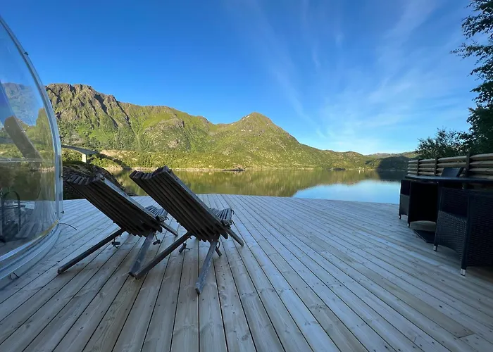 Luxury tent Lofoten Glampingdome Myrland