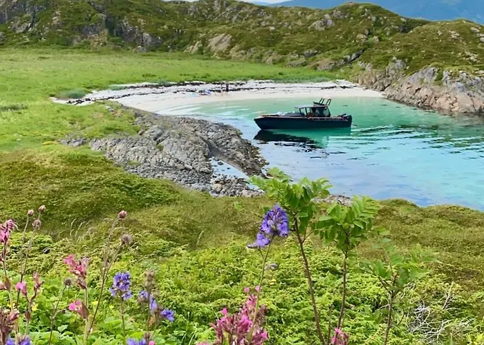 Lyxtält Lofoten Glamping Dome Myrland
