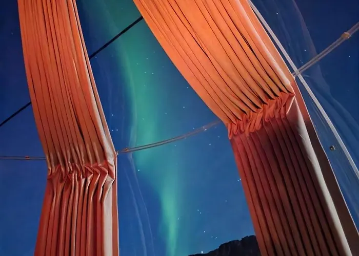 Lofoten Glamping Dome Lyxtält *