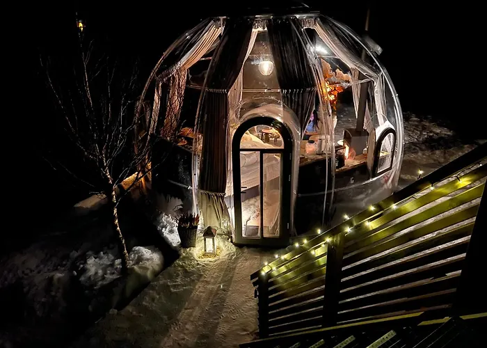 Lyxtält Lofoten Glampingdome Myrland