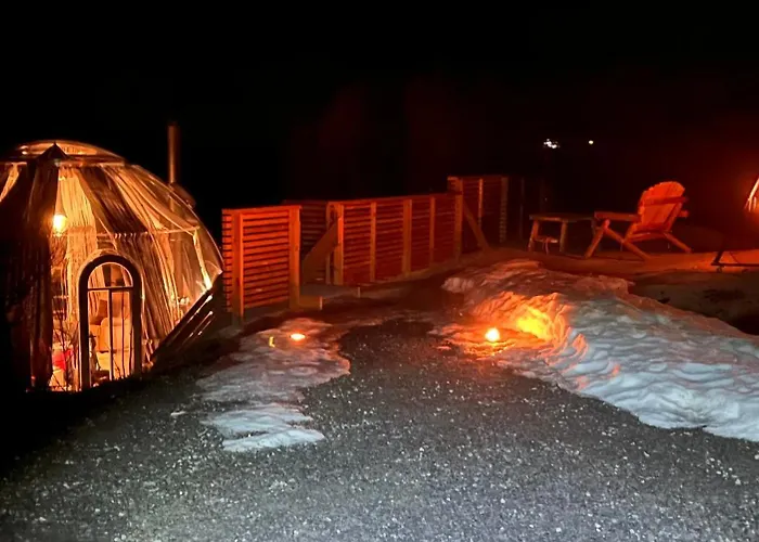 Luxury tent Lofoten Glampingdome