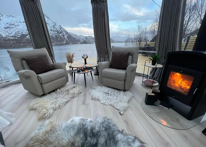 Luxury tent Lofoten Glampingdome *