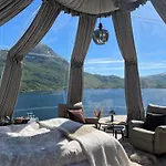 Lofoten Glamping Dome Tente de luxe